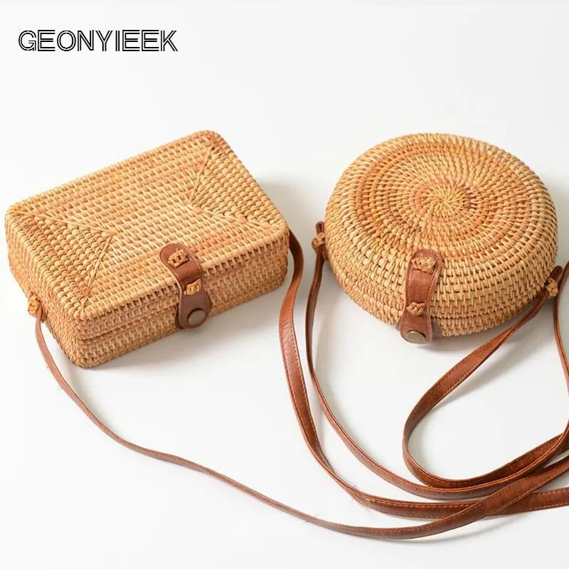 GEONYIEEK 2018 New Fashion Round Straw Bag Handbags Women Summer Rattan Bag Handmade Woven Beach Handbag For Women Bag